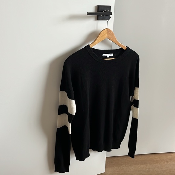 Black cashmere sweater with white detailing (size small) - Picture 2 of 4